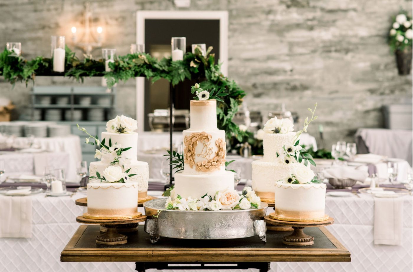 wedding cake at the butterfly pavilion