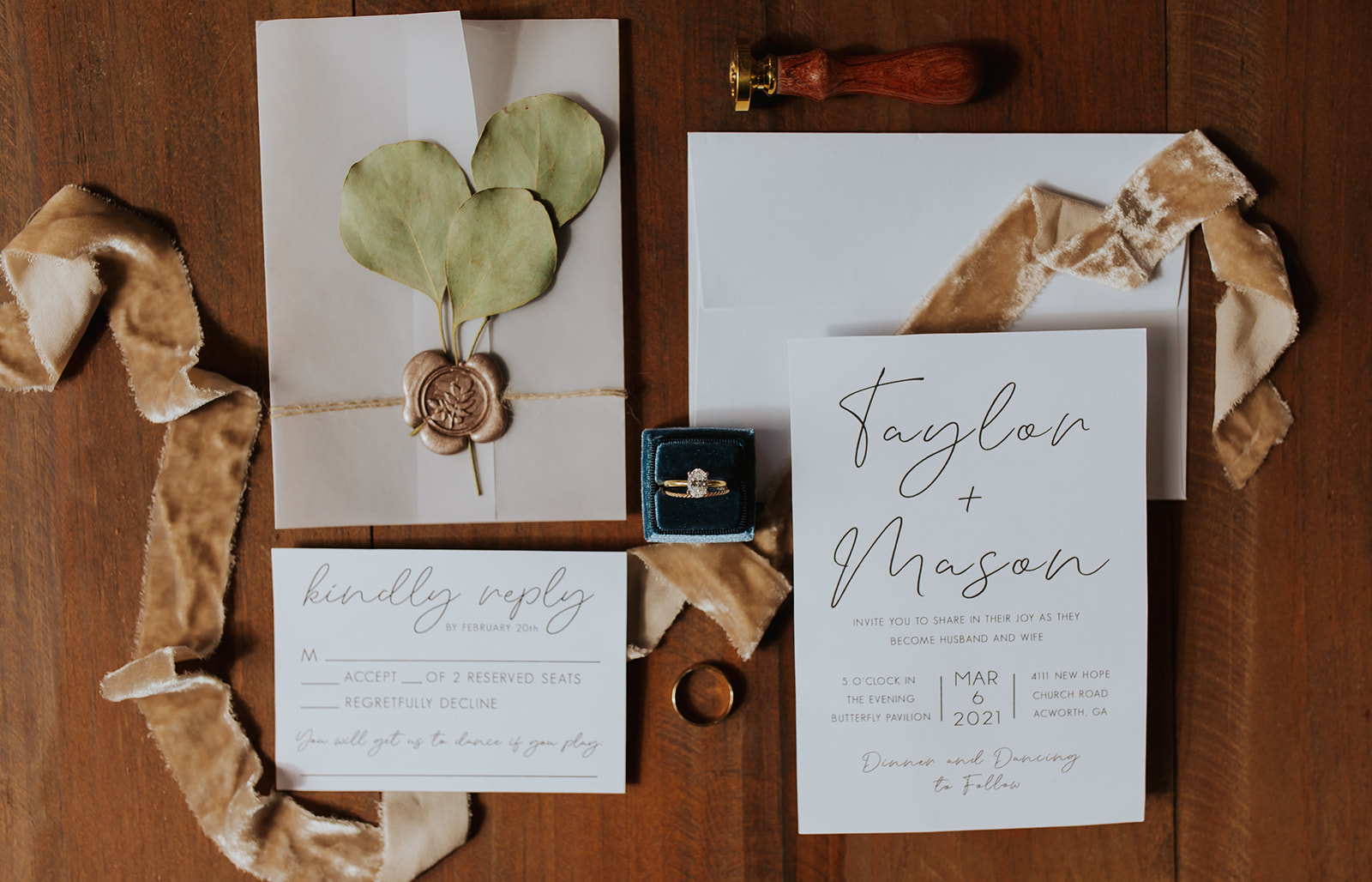 How to Create the Perfect Wedding Invitations - Wording, Samples, & Tips!