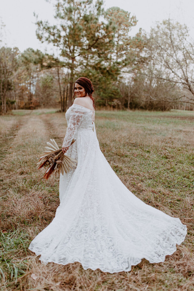 Fall wedding 2025 dresses with sleeves