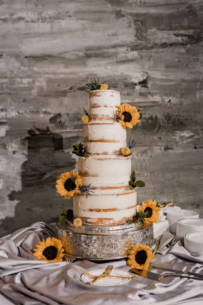 10 Wedding Cake Ideas & Inspiration