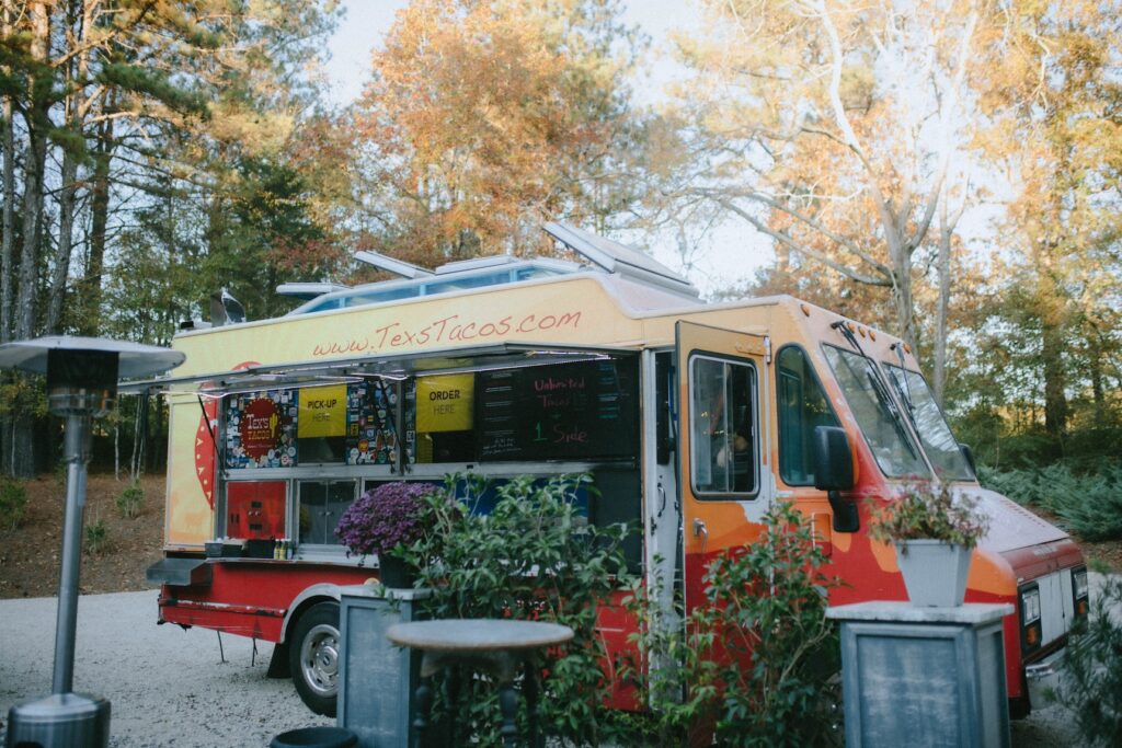 Food truck for outdoor wedding